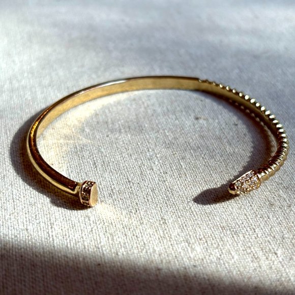 Hardware Cuff - Picture 1 of 3